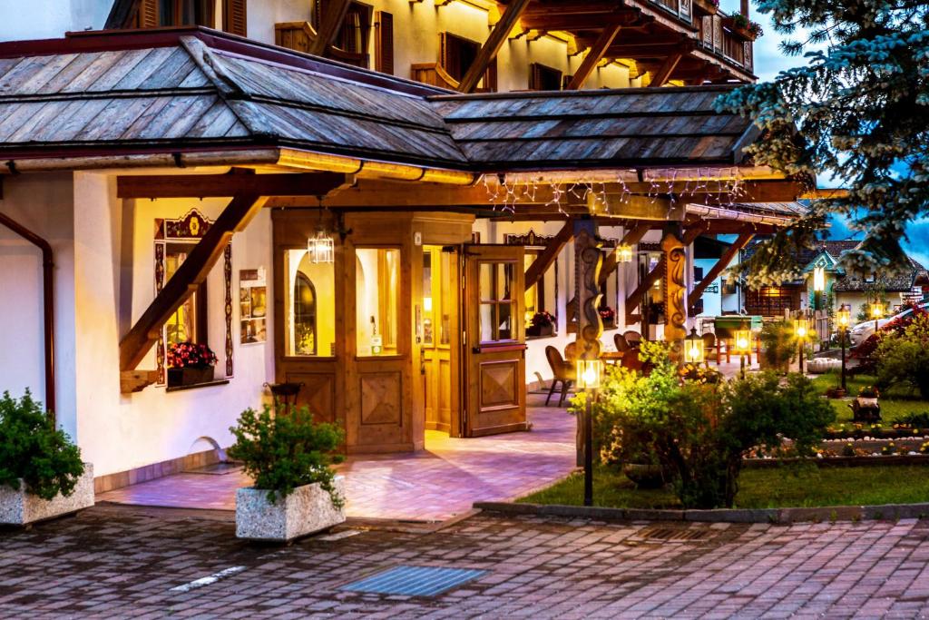 Hotel Salvan - 2