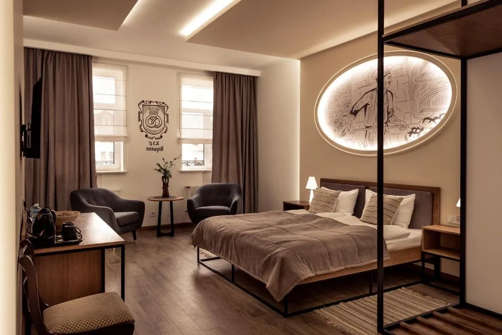 RATUSHA craft rooms, Hotel in Kamjanez-Podilskyj