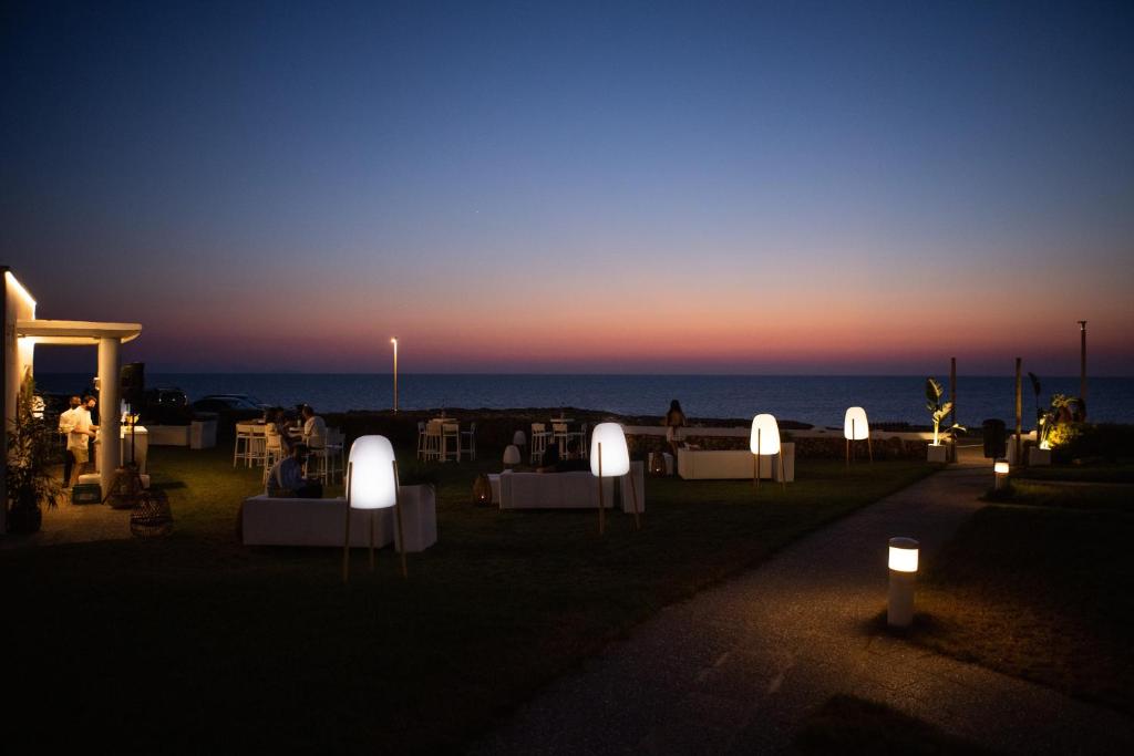 RVHotels Sea Club Menorca — Restaurant & bars in Cala'n Blanes, Balearic Islands