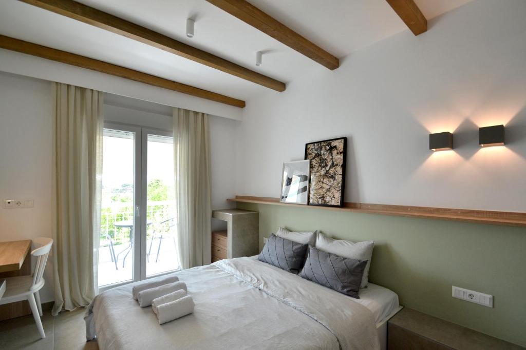 Sea-duction Studios, Nea Iraklia