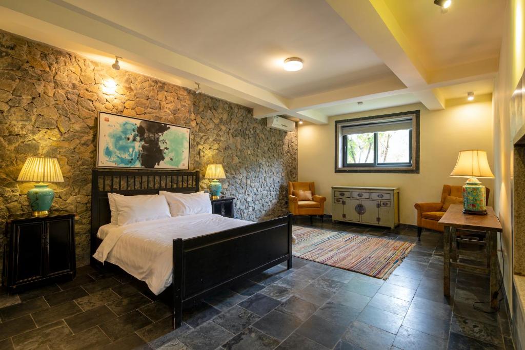 Brickyard Retreat at Mutianyu Great Wall