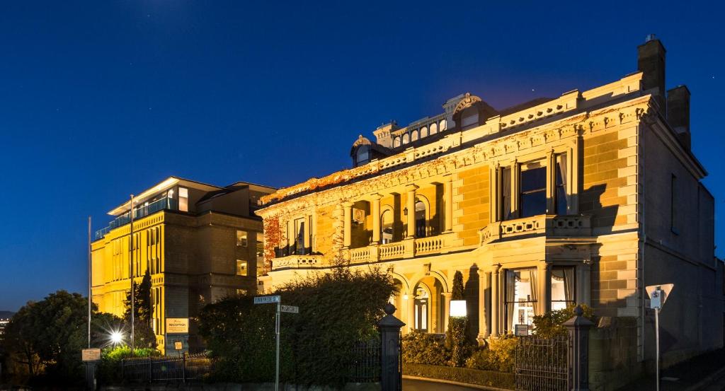 Lenna Of Hobart Hotel photo