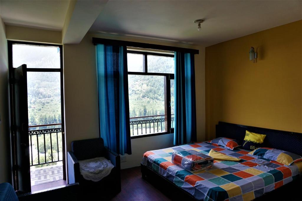 Himalayan View (Rooms and Rooftop Cafe) photo