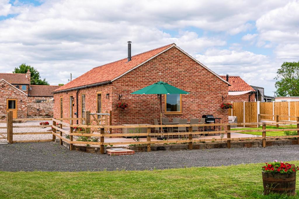Cow Kennels at Brecks Farm, York photo 8