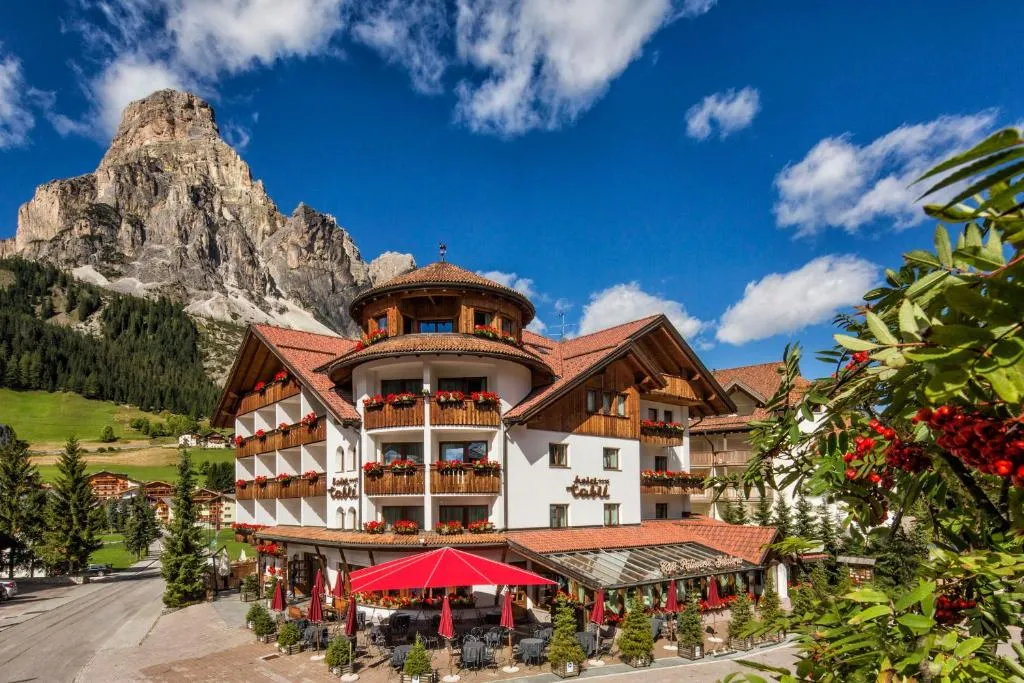 Hotel Table, hotel in Corvara in Badia