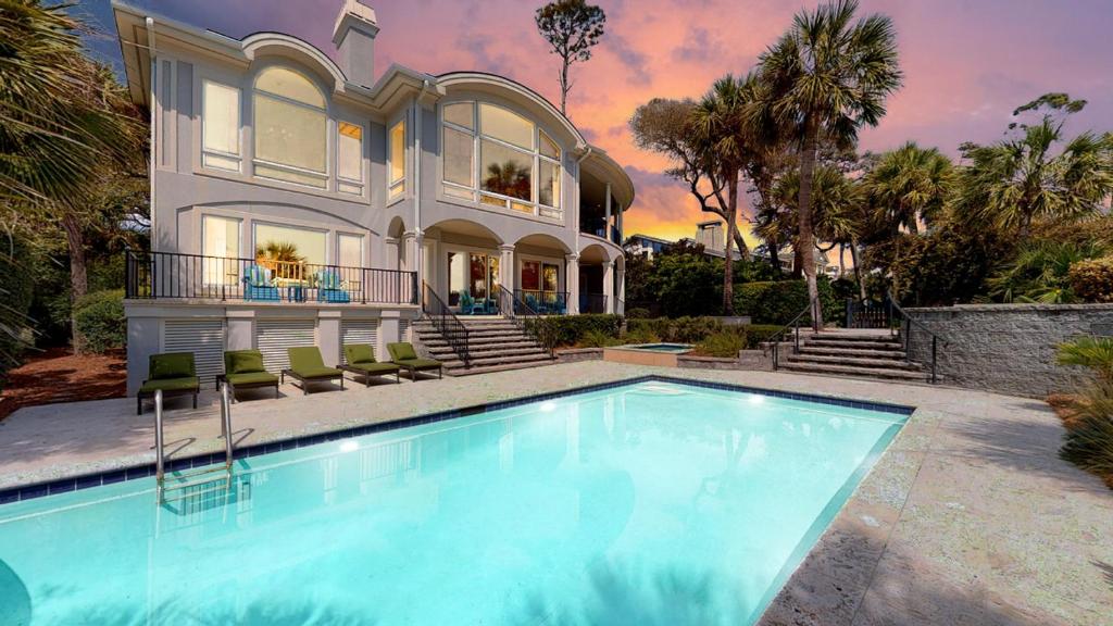 11 Armada, Hilton Head Island