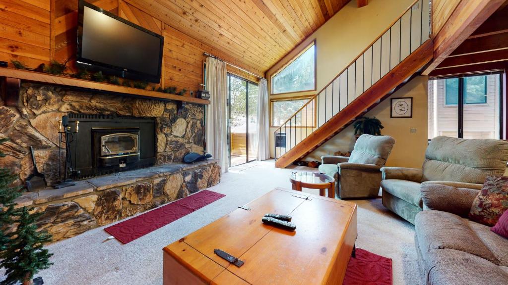 Snowflower #81 Condo, Mammoth Lakes