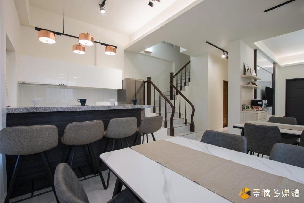 M2 Villa
