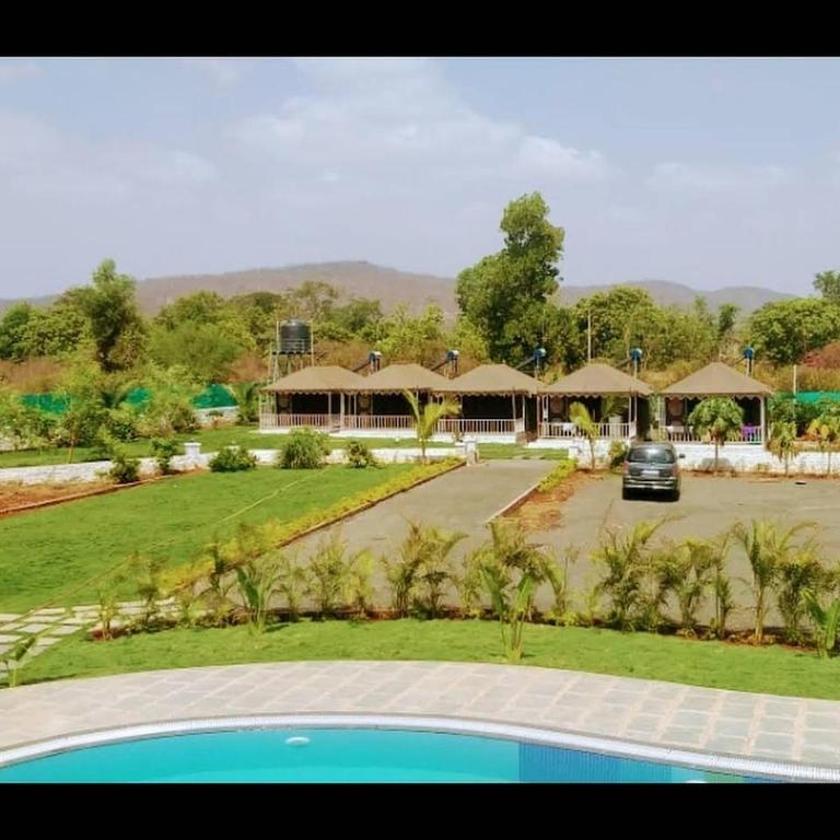 Prachita's Green Field Resort in Chinchavli, India reviews, prices
