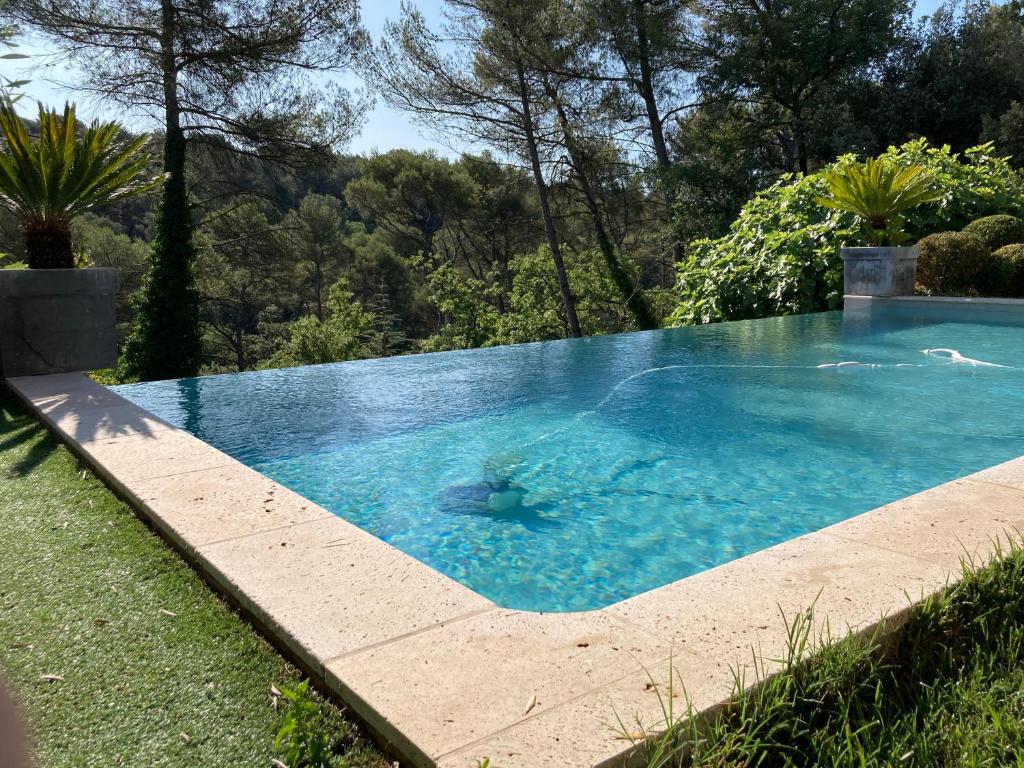 Maison avec piscine privée entre Marseille et Cassis - 5