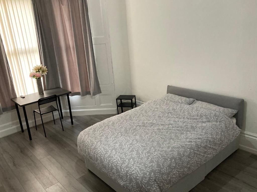 Chosen Rocky Lane Private Rooms — Hotel in Liverpool