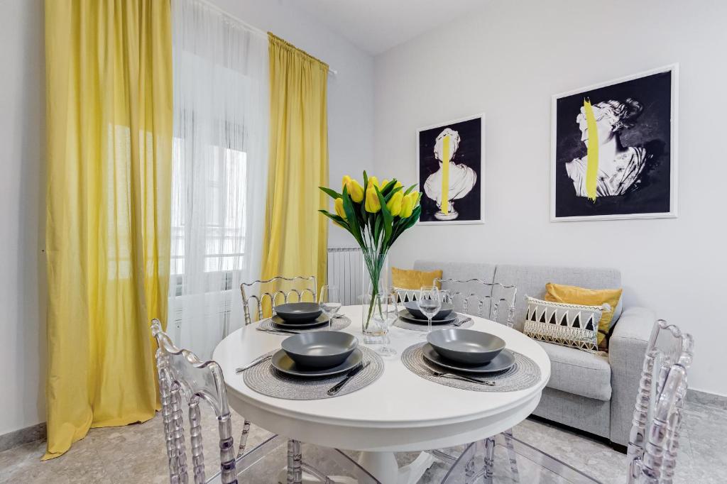 CRYSTAL TREVI FOUNTAIN - romedreamhome, Rome