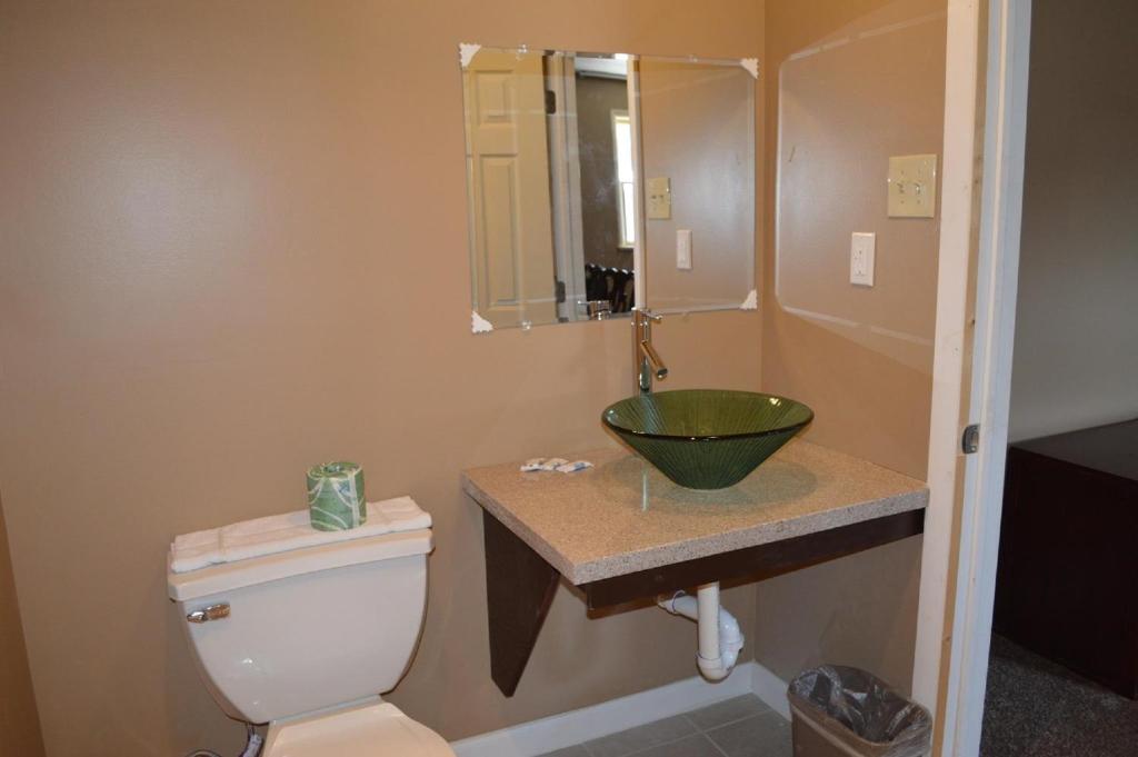Bel Air Motor Lodge photo