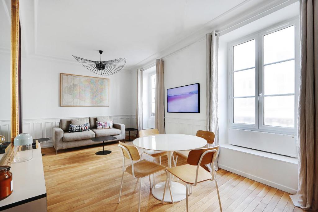 Pick A Flat's Apartment in Marais/Oberkampf - bvd du Temple, Paris