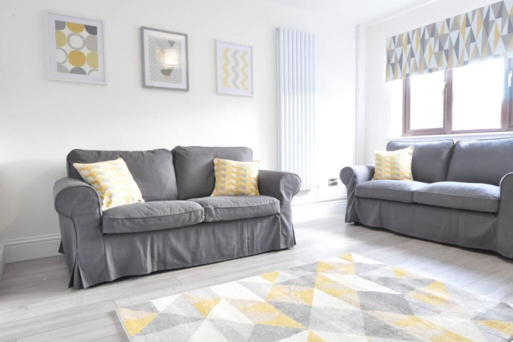 The Osprey - Newly Renovated House 전경