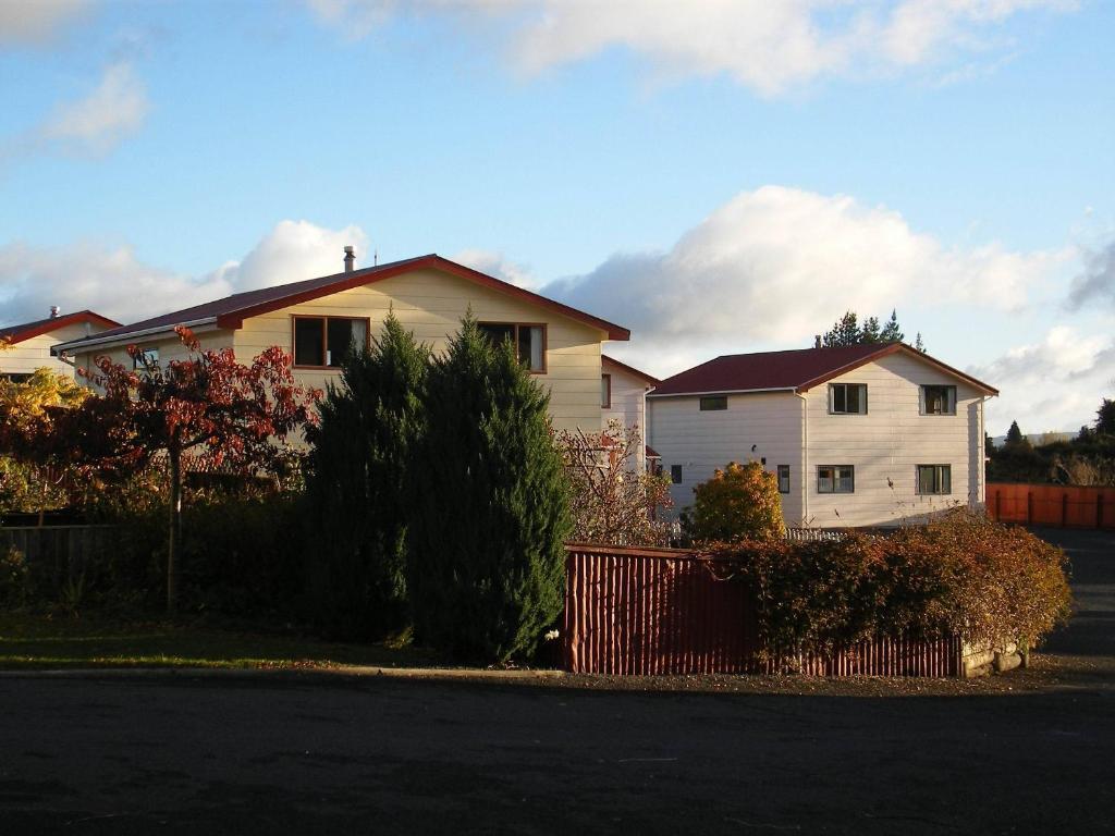 Ossies Motels and Chalets — Hotel in Ohakune
