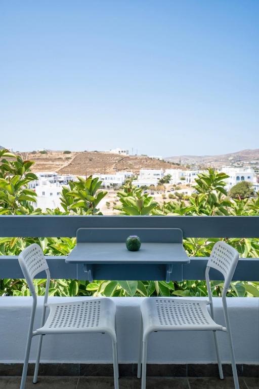 Hotel Iris photo
