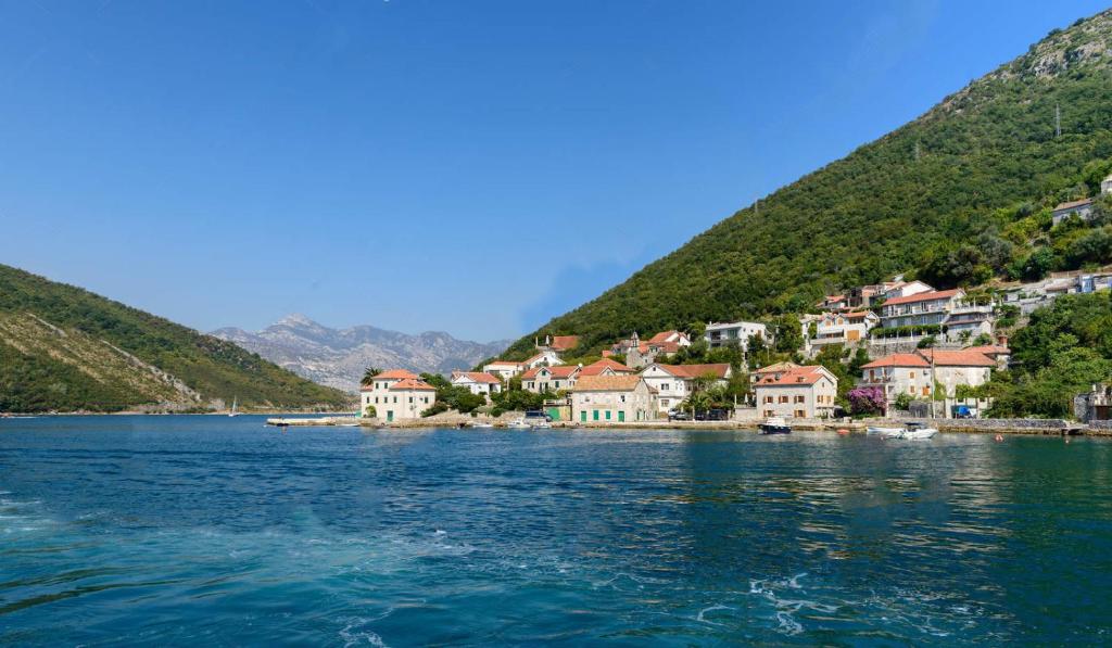 Apartment by the Sea - 3