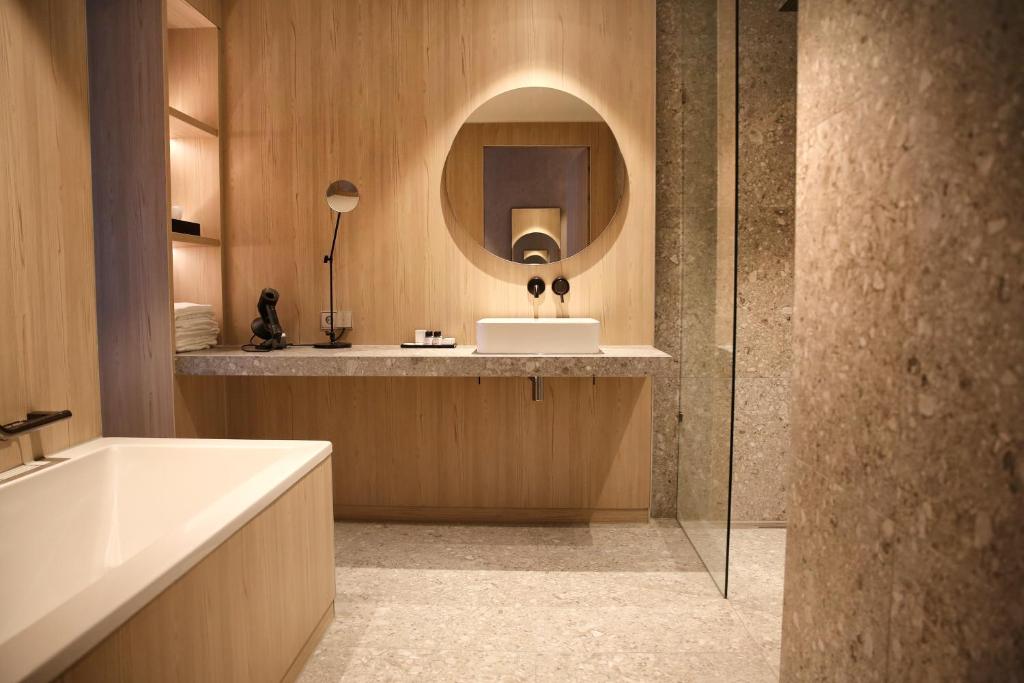 Van der Valk Hotel Deventer photo