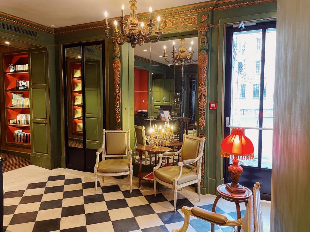 Paris Hotel Du Vieux Marais Additional