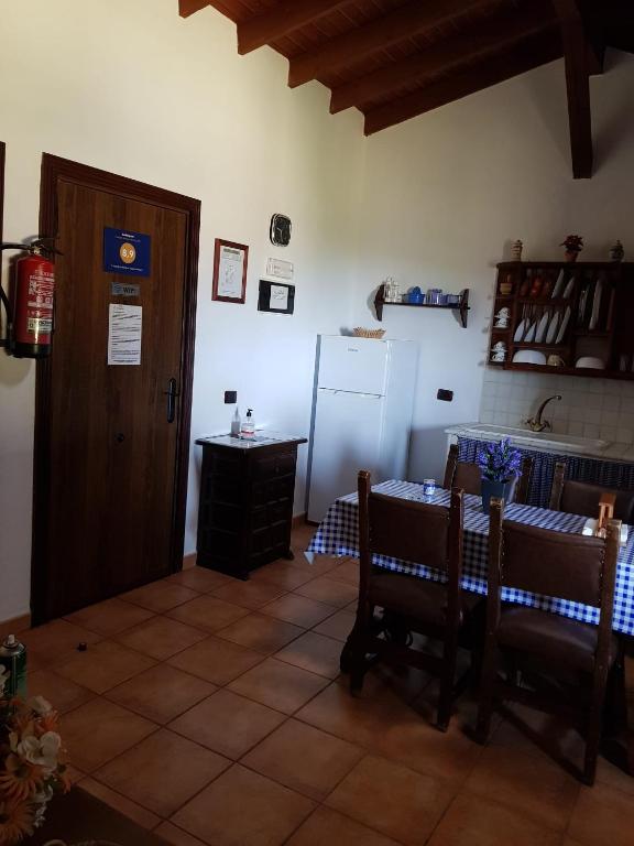 Casas Rurales Los Manantiales photo