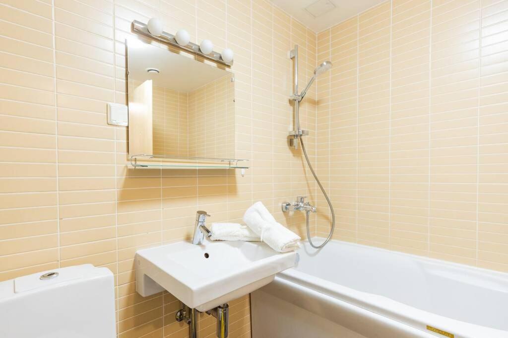 Lovely studio 5 min walk from Old Town and seaside photo