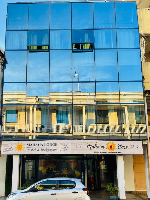 Exterior view, Mahana Lodge Hostel & Backpacker in Tahiti