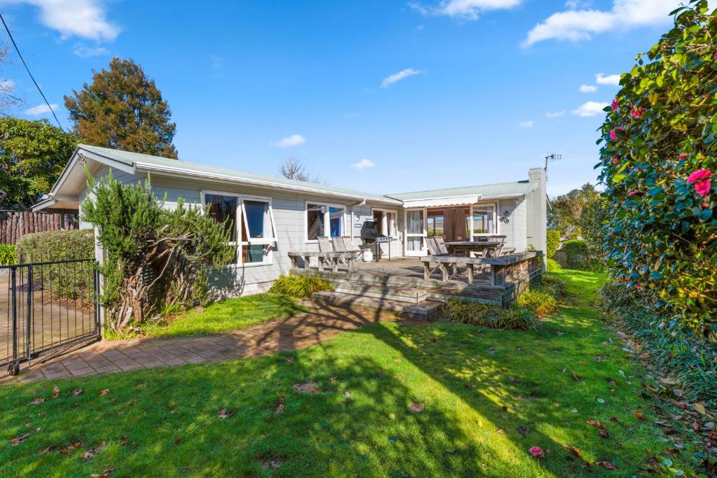 The Lake Escape - Taupo Holiday Home, Taupo