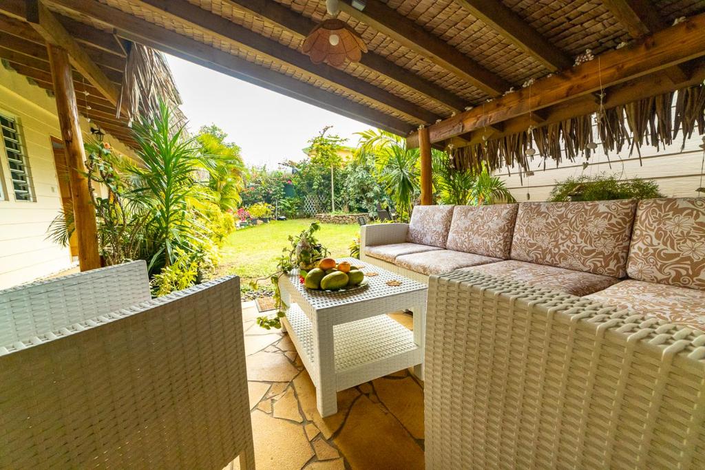 Manaeva lodge photo