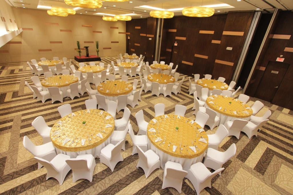 Banquet hall