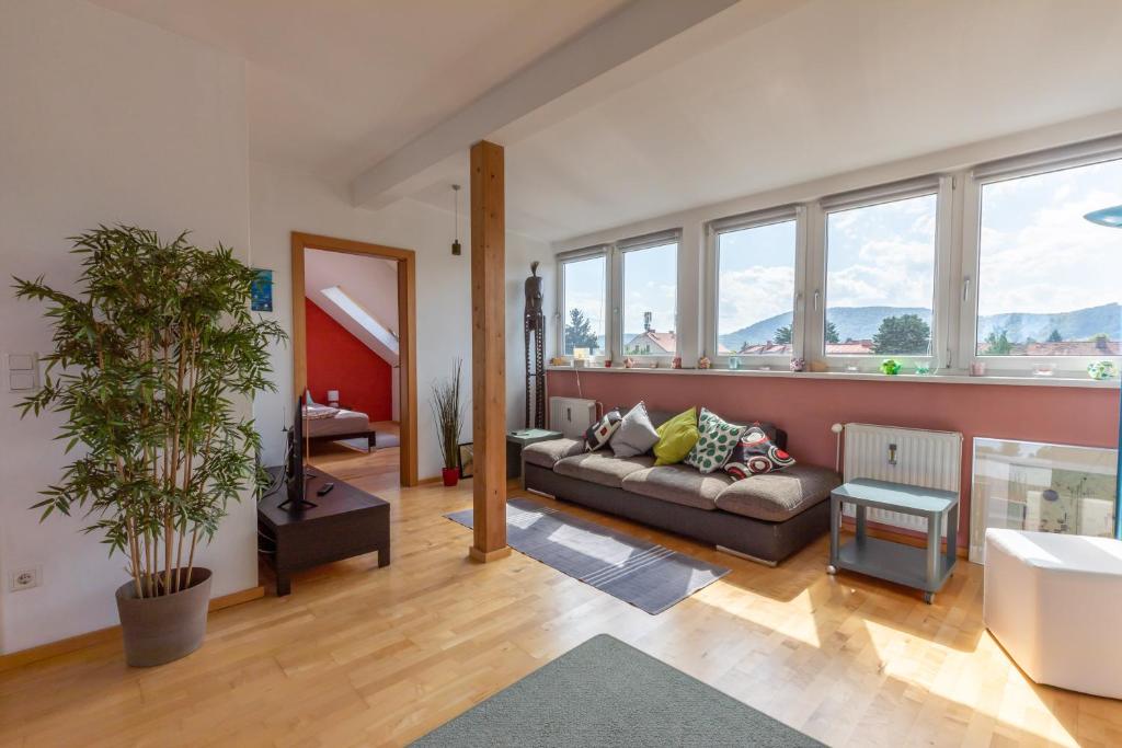 Andreas' Dachwohnung mit Terrasse - 2