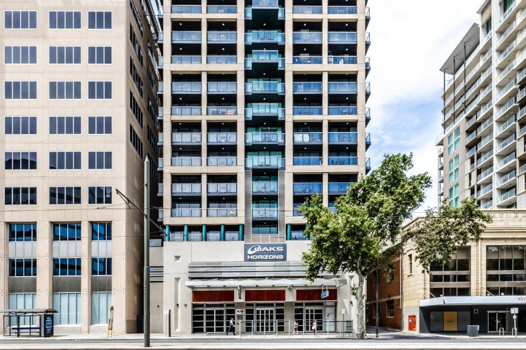 Swainson at Horizons, Adelaide