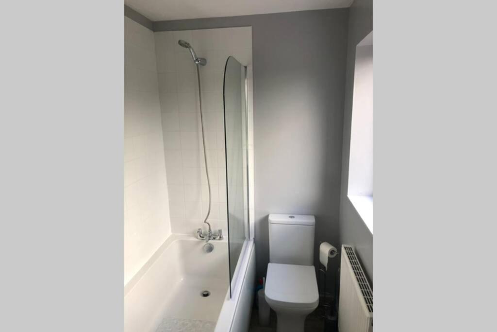 Serviced Accommodation 2 bed Town House photo