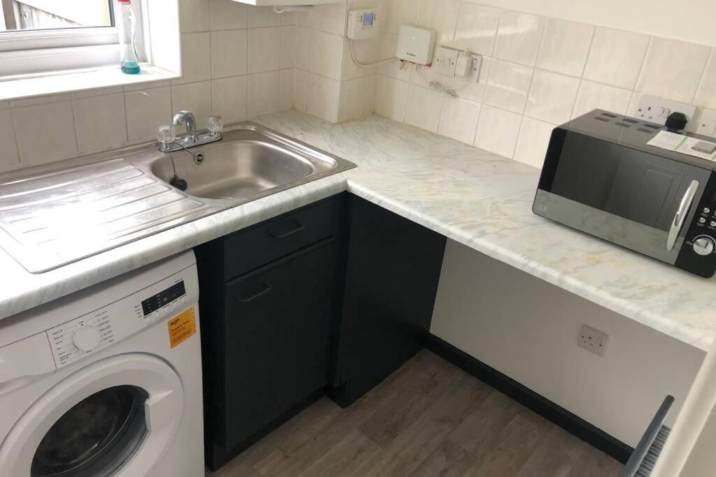 Serviced Accommodation 2 bed Town House photo