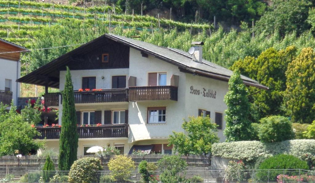 Haus Talblick "Wallbug" Ferienwohnung 1 - 3