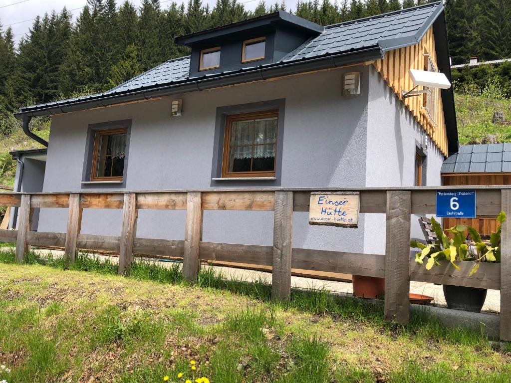 Einser Hütte GesbR - Selbstversorgerhaus für 7 Personen - 1
