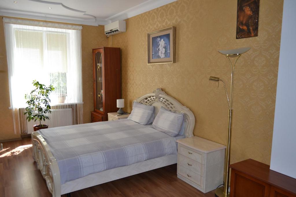 Executive suite in the centre, Ternopilʼ