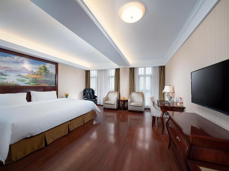 Vienna Hotel Chongqing North Station Creative Park Shangwan Road Metro Station photo
