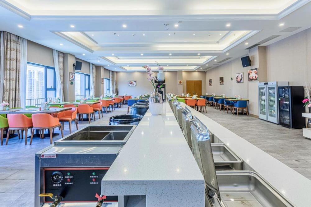 Vienna Hotel Foshan West Station Shishan Luo Village photo