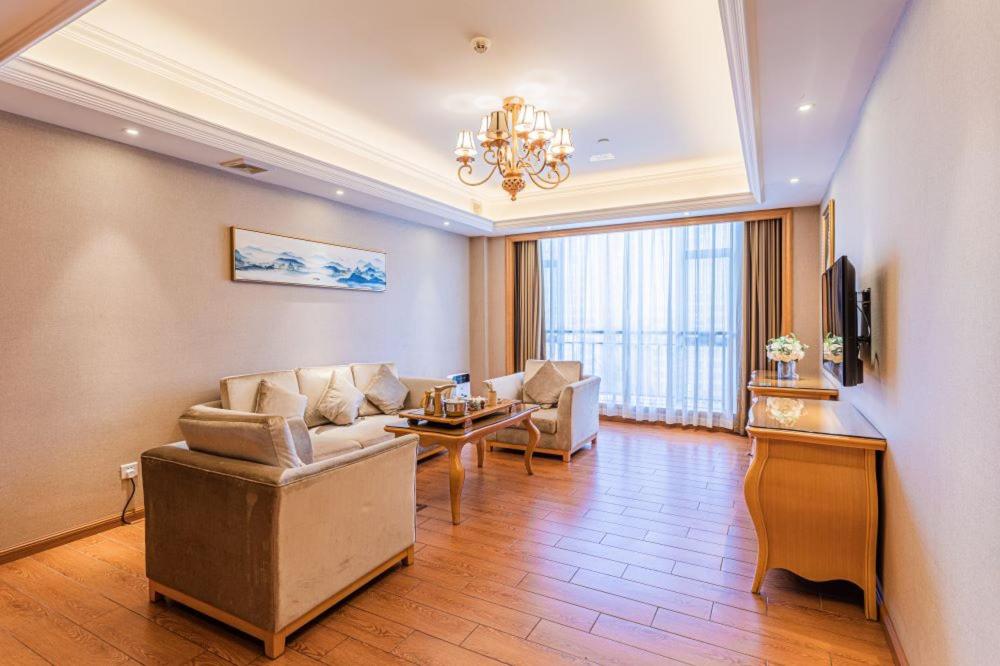 Vienna Hotel Foshan West Station Shishan Luo Village photo