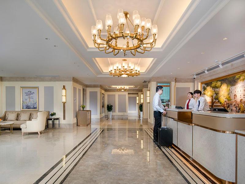 Vienna Hotel Shenzhen Shekou Haishang Shijie Airong