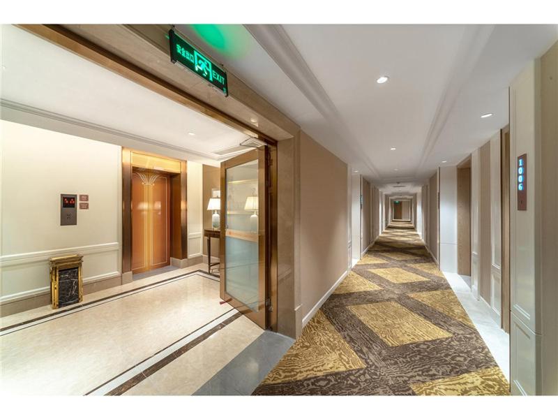 Vienna Hotel 5.0 Qingyuan City Plaza Lianjiang Road photo