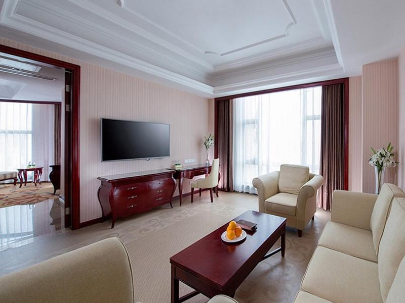 Vienna International Hotel Maoming Xinyi Xinshang Road photo