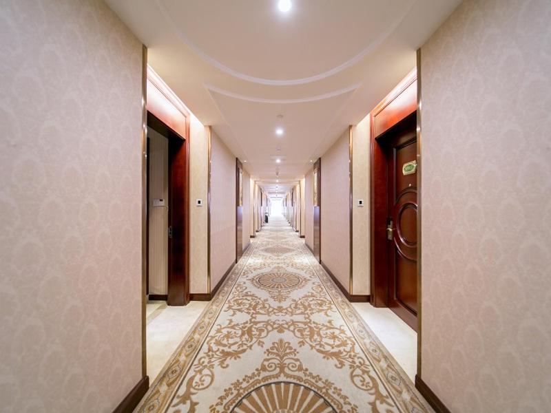 Vienna Classic Hotel Shizhongshan Avenue photo