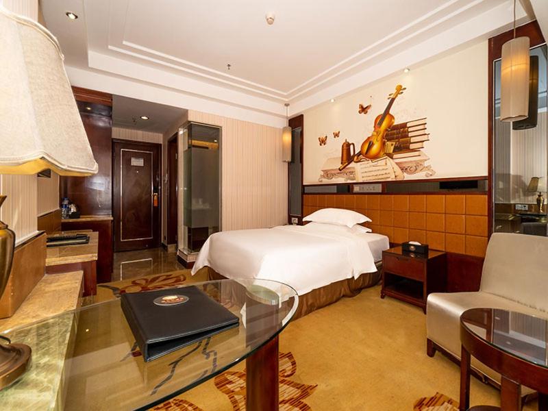 Vienna Hotel Zhaoqing Qixingyanpaifang photo