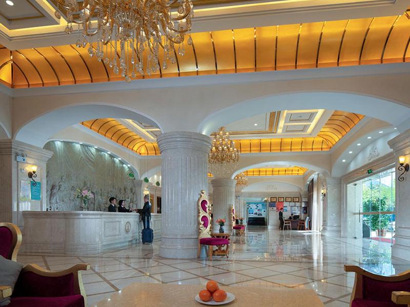 Vienna International Hotel Lijiang Yuxue Avenue