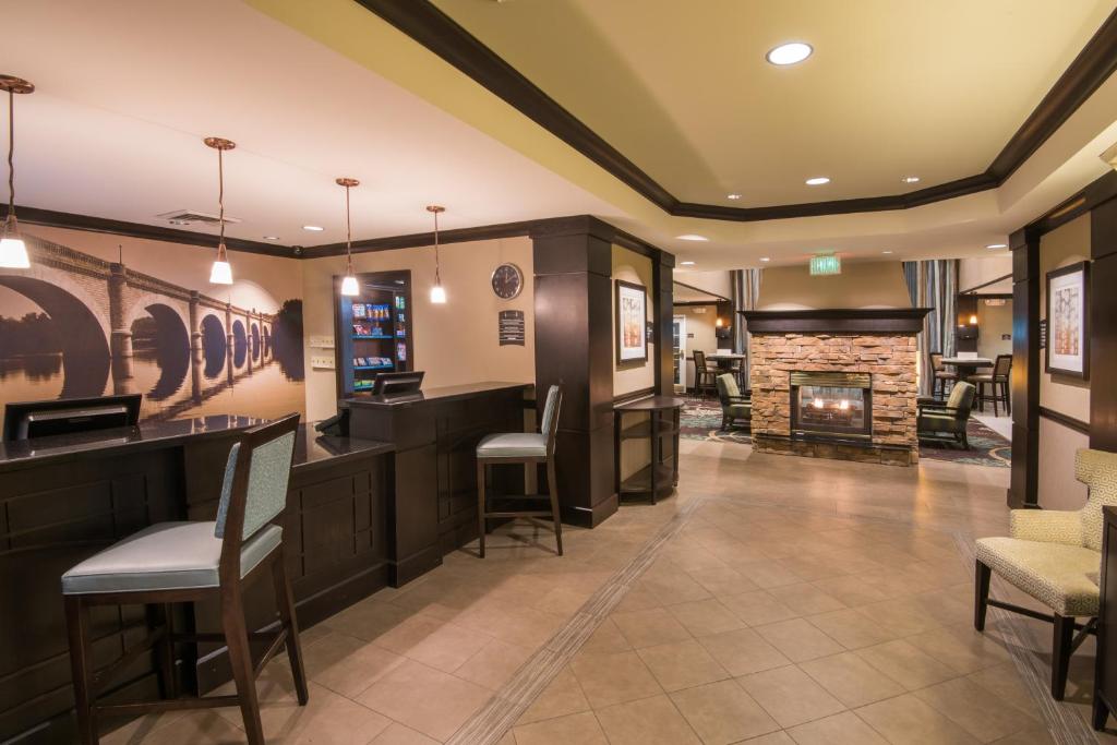 Staybridge Suites Columbus-Airport photo