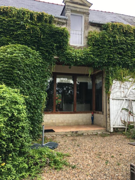 GRESILLE, Beaumont-en-Véron