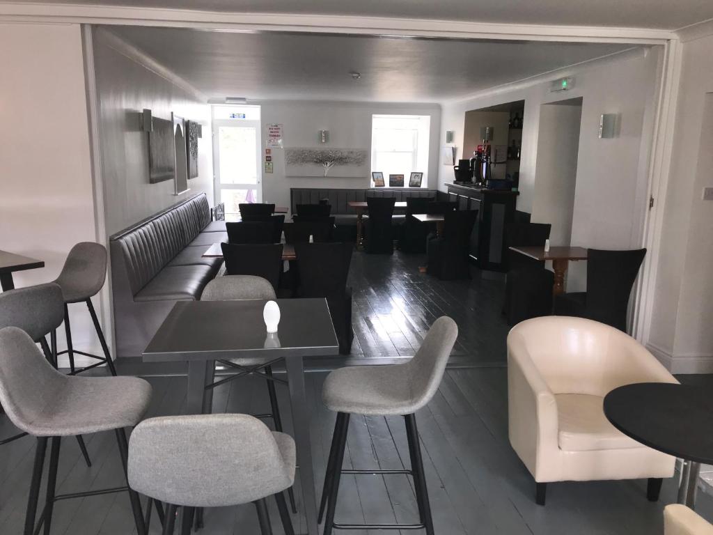 The Maxwell Arms Hotel photo 3