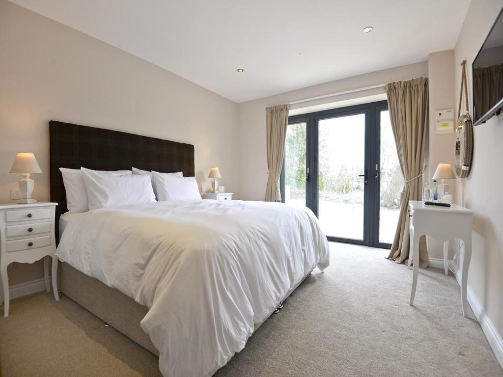 더 3 밀스톤스 인